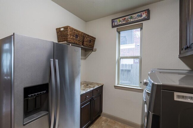Building Photo - 18815 Ellis Bend Dr