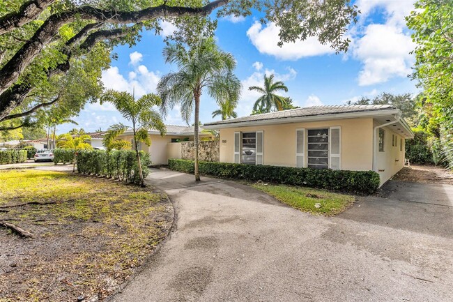 Building Photo - 1130 Cotorro Ave