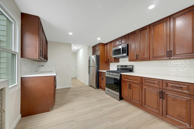 Building Photo - 25 S Washington St