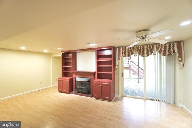 Building Photo - 1379 Gwynedale Way