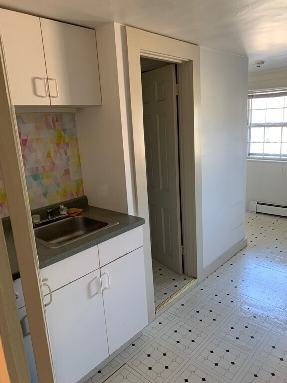 Building Photo - 11 Hodges Ct