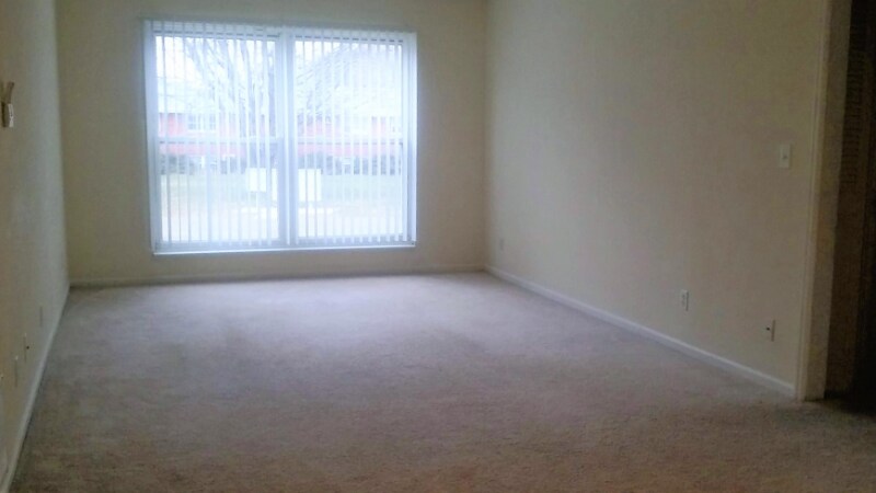 Building Photo - 1913 W 1st St