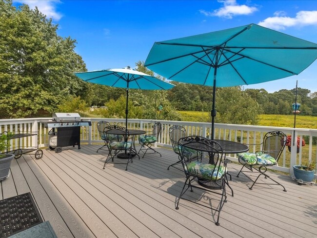 Building Photo - 6 Wood St