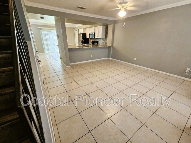 Building Photo - 504 S Westland Ave