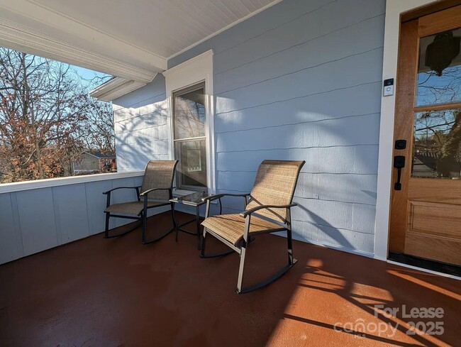 Building Photo - 24 Woodrow Ave