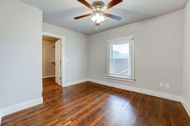 Building Photo - 3/2.5 Dream Home With Lots Of Charm