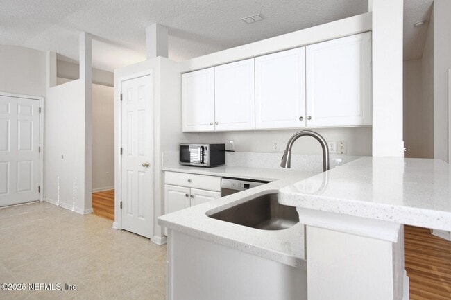 Building Photo - 1200 Woodchurch Ln