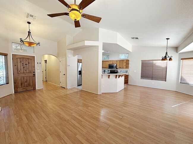 Building Photo - SINGLE STORY 3 BEDROOM IN NORTHWEST CENTEN...