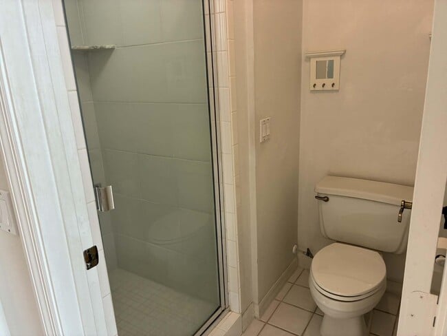 Building Photo - 1930 Westminster Cir