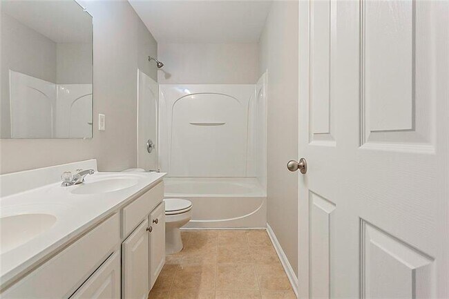 Building Photo - 3035 Whittier Way