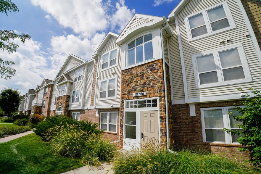 Brentwood Park Apartments La Vista, NE Apartment Finder