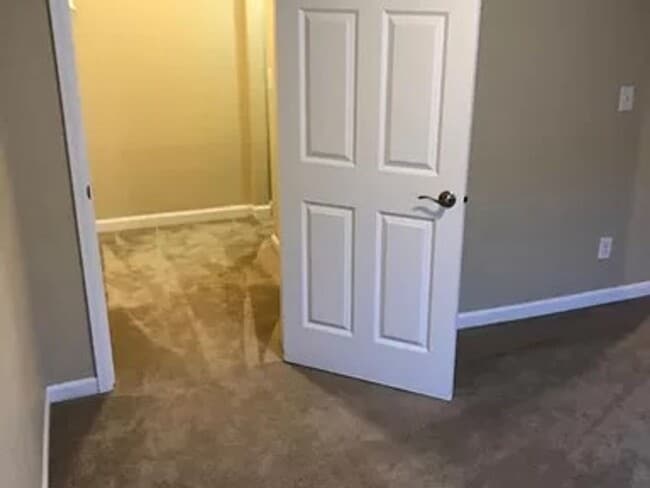 Building Photo - Amazing Home in Desirable District 20 – No...