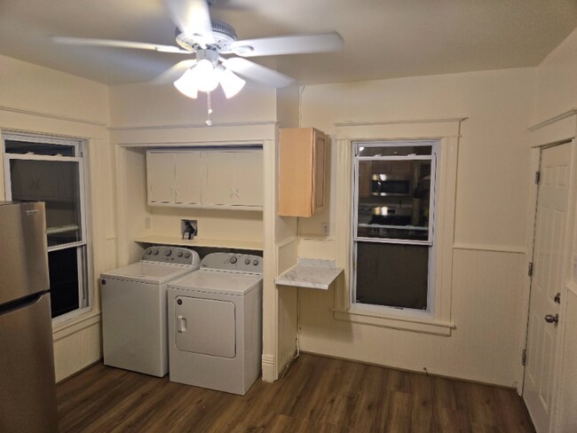 Building Photo - 20 Innis Ave