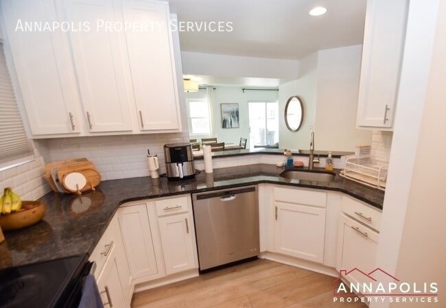 Building Photo - 1625 Hilltop Rd