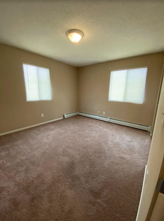 Building Photo - Great One Bedroom Condo in New Hope for $1...