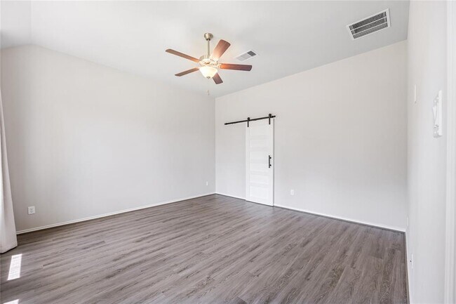 Building Photo - 7526 Cascades Pass Dr
