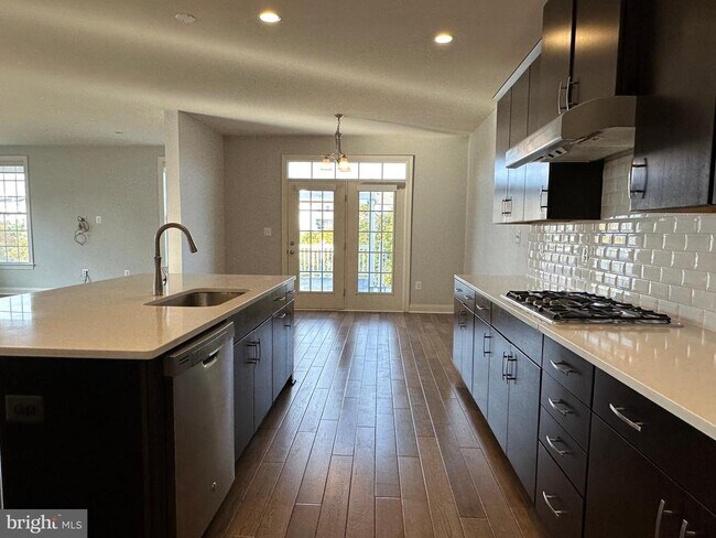 Building Photo - 23417 Longollen Woods Terrace