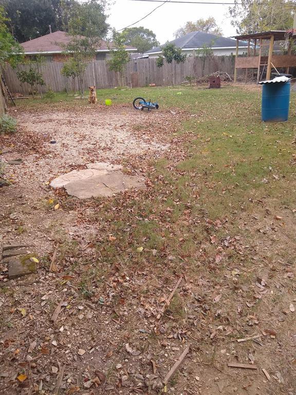 Building Photo - 7726 Darnay Dr