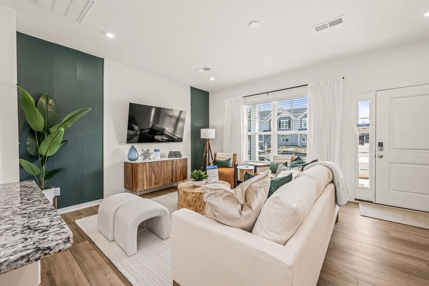 Wayford at Pringle Towns apartments — community photo - Wayford at Pringle Towns