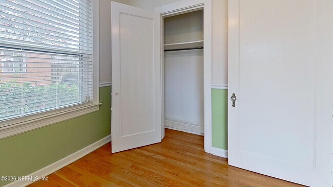 Building Photo - 2151 Traymore Rd