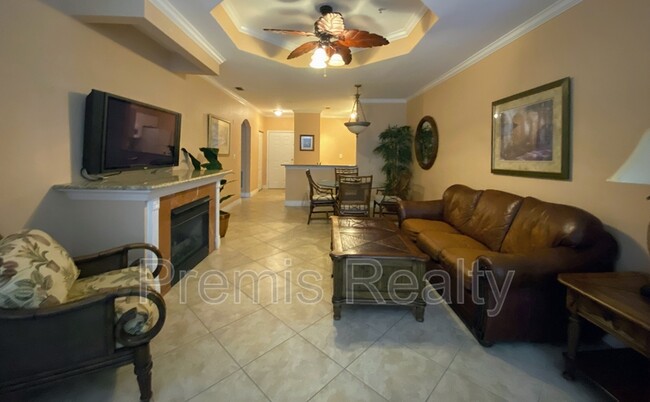 Building Photo - 2713 Via Murano