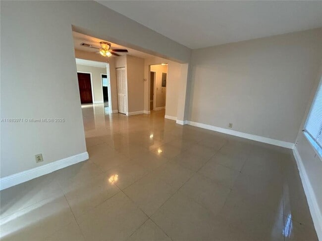 Building Photo - 3 bedroom in Miramar FL 33023