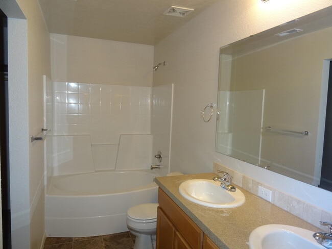 Building Photo - Wonderful Home in Meridian!