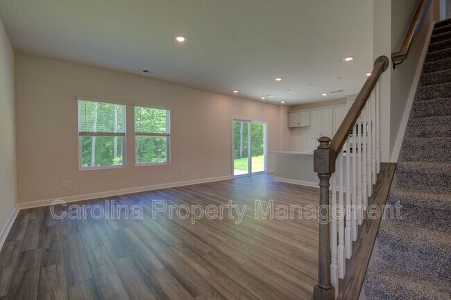 Building Photo - 105 Johns Cardinal Dr