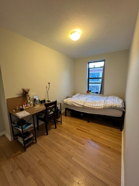 Building Photo - 214 Hanover St