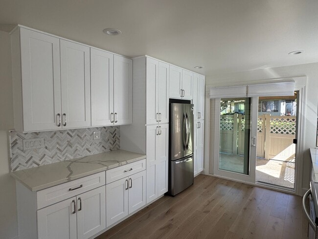 Building Photo - Updated Brentwood model in Leisure Village