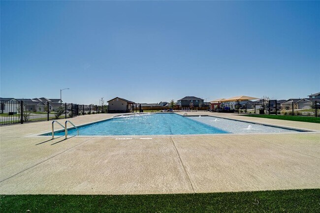 Building Photo - 207 Watercourse Wy