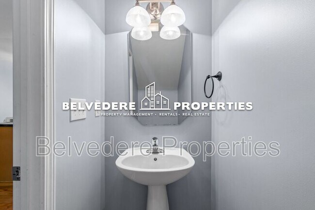 Building Photo - 2 Cobble Ln