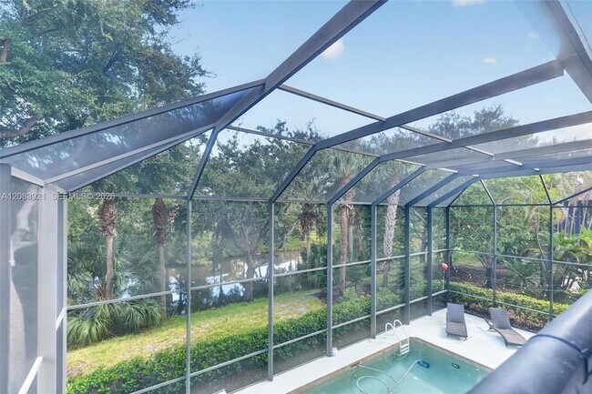Building Photo - 9970 Rookery Cir