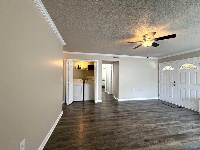 Building Photo - 110 Sunset Ridge