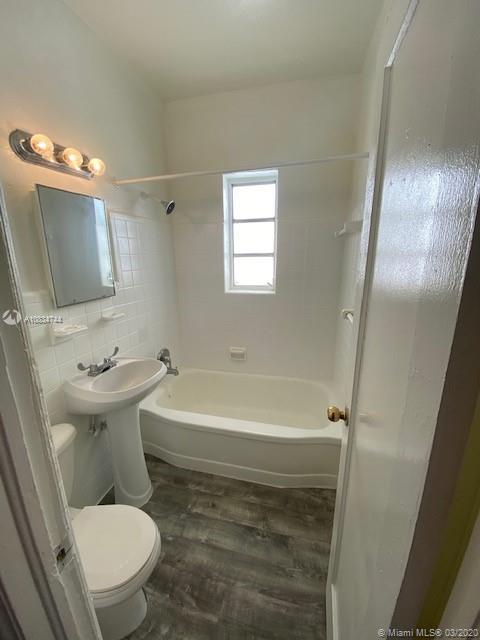 Building Photo - 1354 Euclid Ave