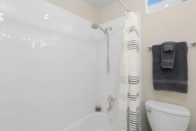 Building Photo - 3054 Rue D’Orleans