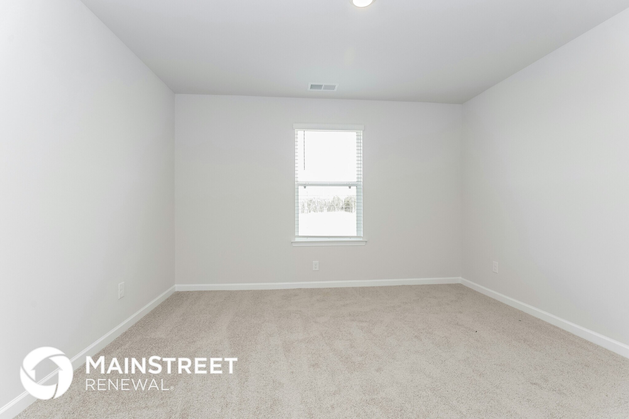 Building Photo - 3211 Quintana Dr