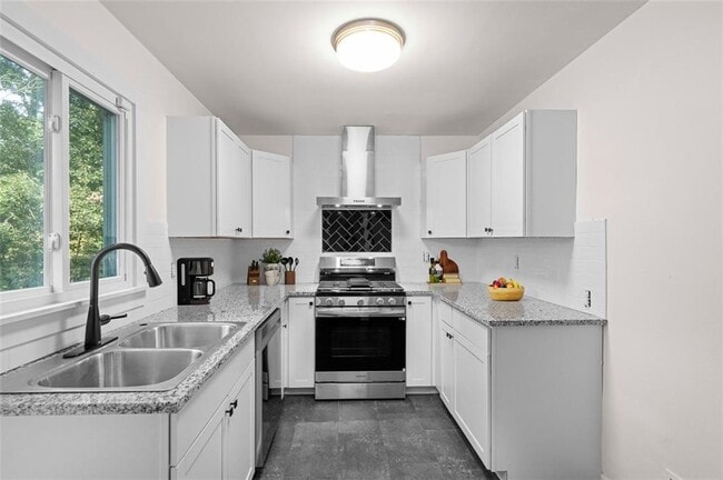Building Photo - 2262 Ajax Dr NW