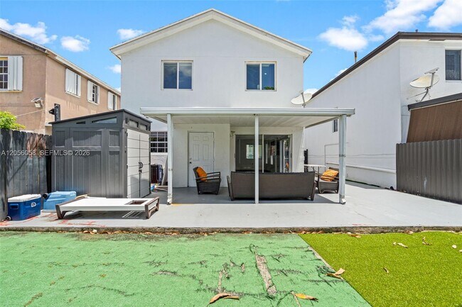 Building Photo - 13990 SW 160th Terrace
