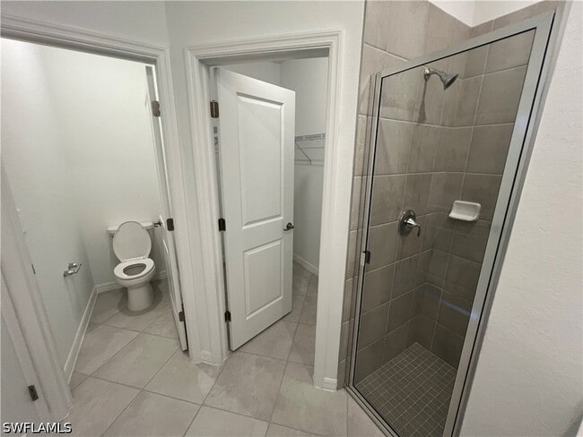 Building Photo - 2320 Dragonfruit Wy