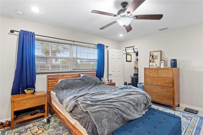 Building Photo - 4215 W Bay Vista Ave