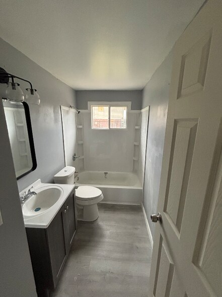 Building Photo - 2017 O’Brien Rd