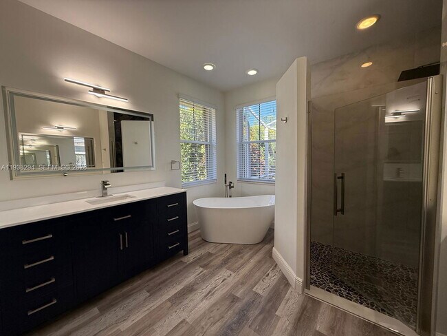 Building Photo - 2408 Deer Creek Rd