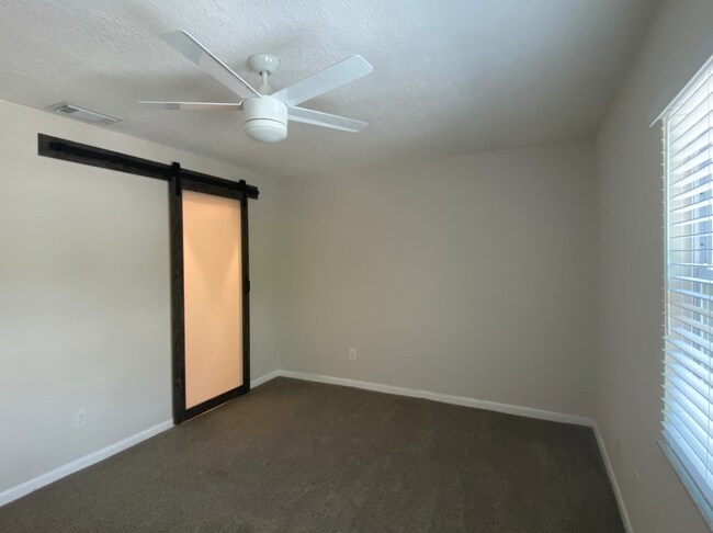 Building Photo - 476 Santa Cruz Pl NE