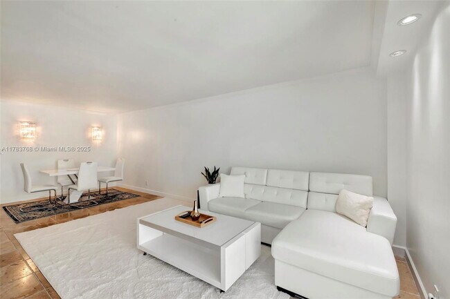 Building Photo - 2401 Collins Ave