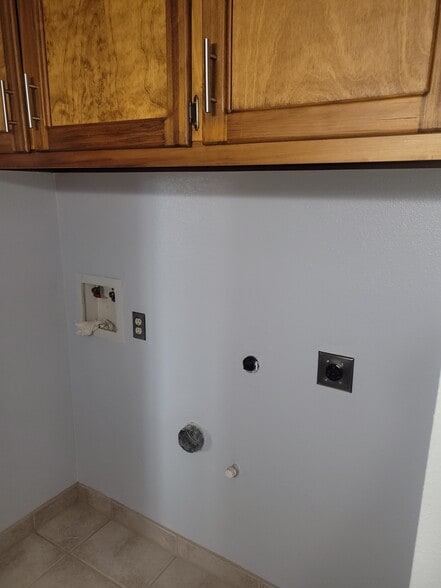 Building Photo - 1319 Pacheco Ct