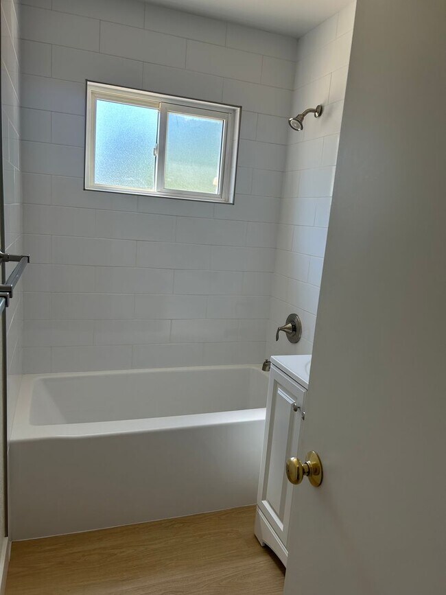 Building Photo - 439 K St