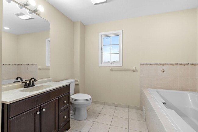 Building Photo - 12 Liberty Ct.