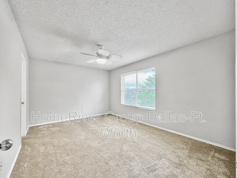 Building Photo - 4881 Trail Hollow Dr