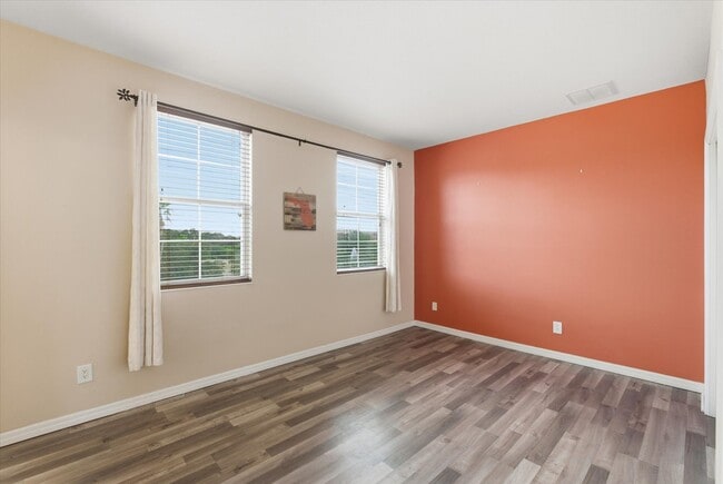 Building Photo - 964 Sombra St